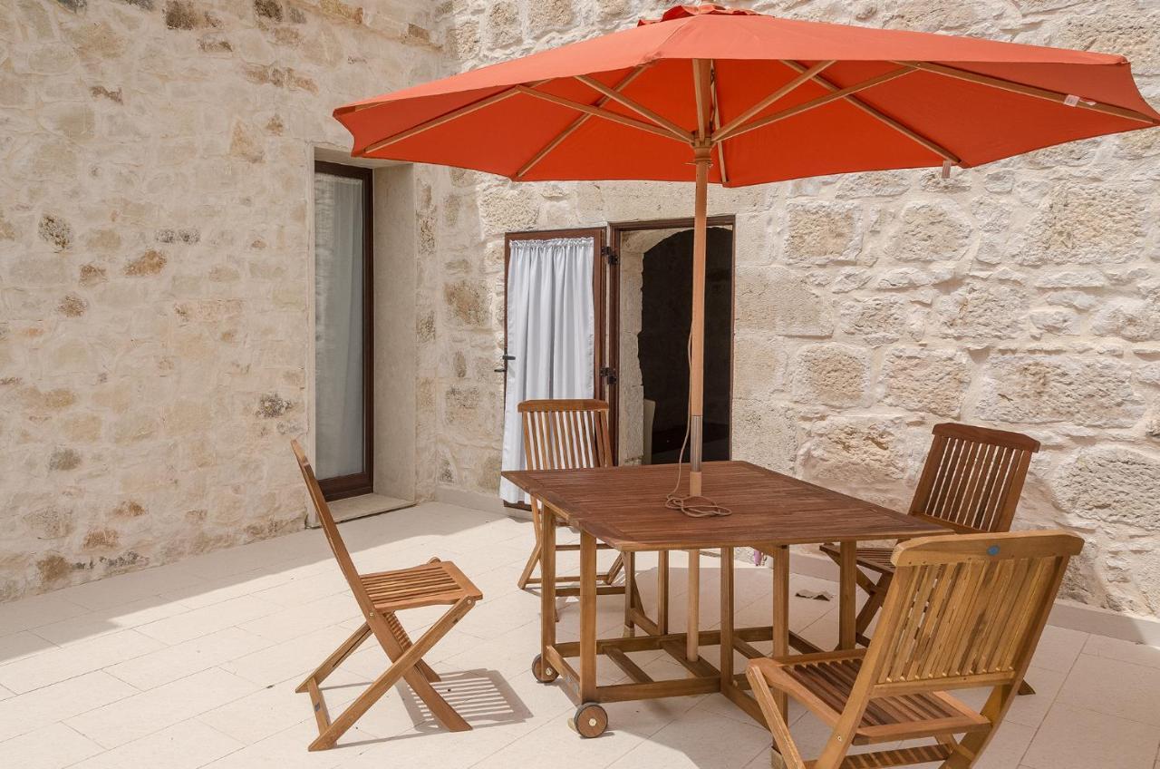 Vivere Gli Iblei - Maison En Plain Air Ragusa Exteriör bild