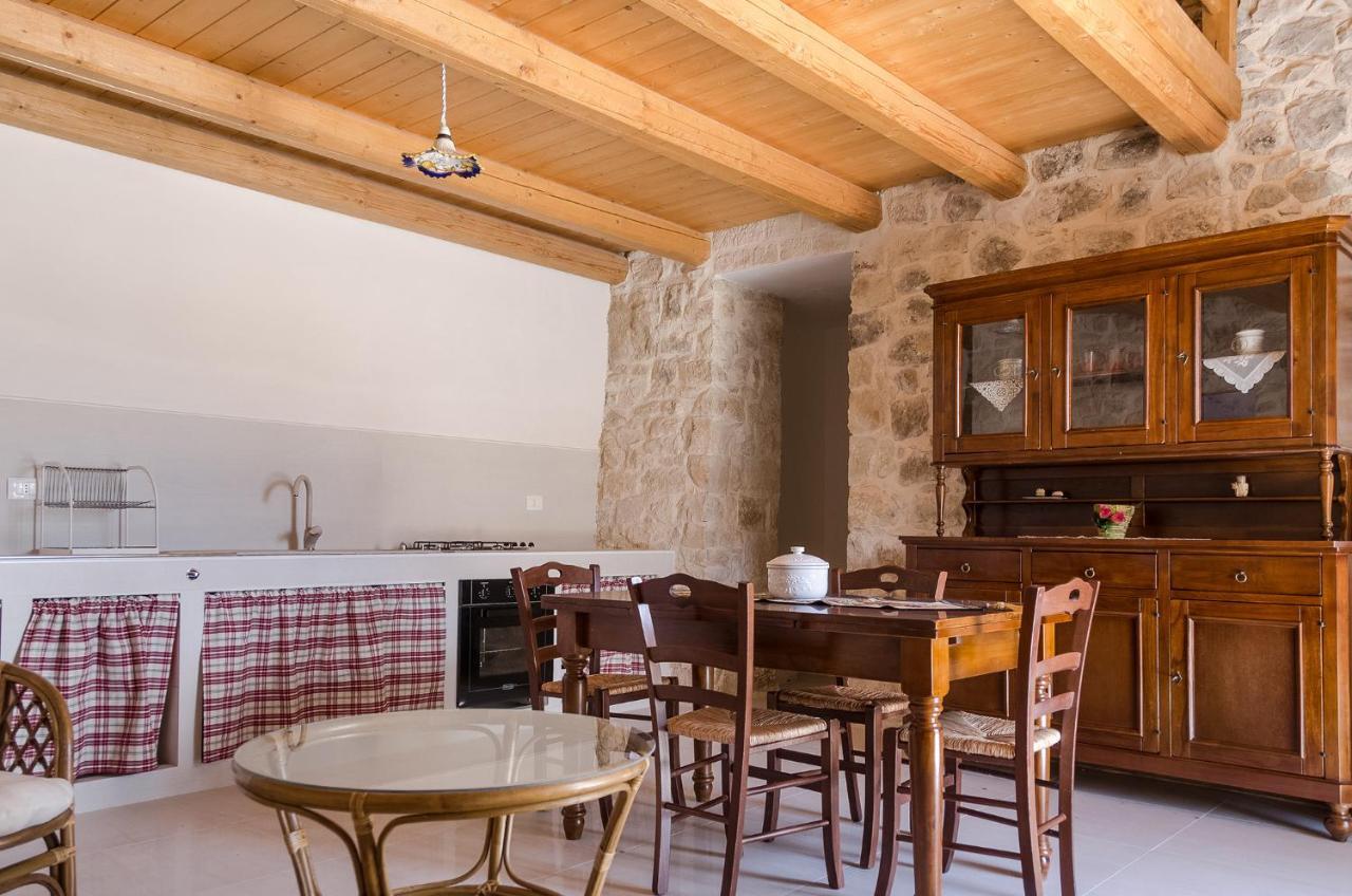 Vivere Gli Iblei - Maison En Plain Air Ragusa Exteriör bild
