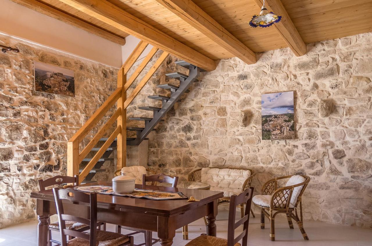 Vivere Gli Iblei - Maison En Plain Air Ragusa Exteriör bild