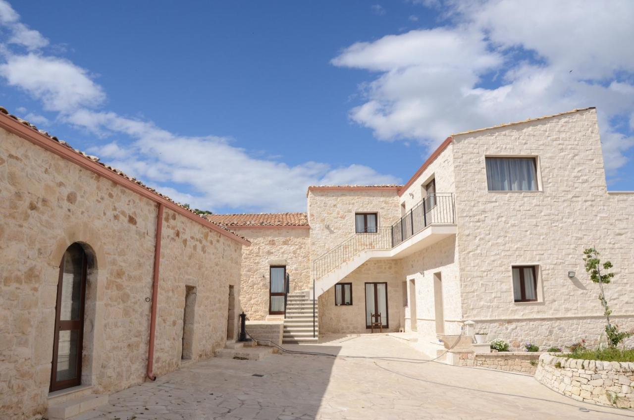 Vivere Gli Iblei - Maison En Plain Air Ragusa Exteriör bild